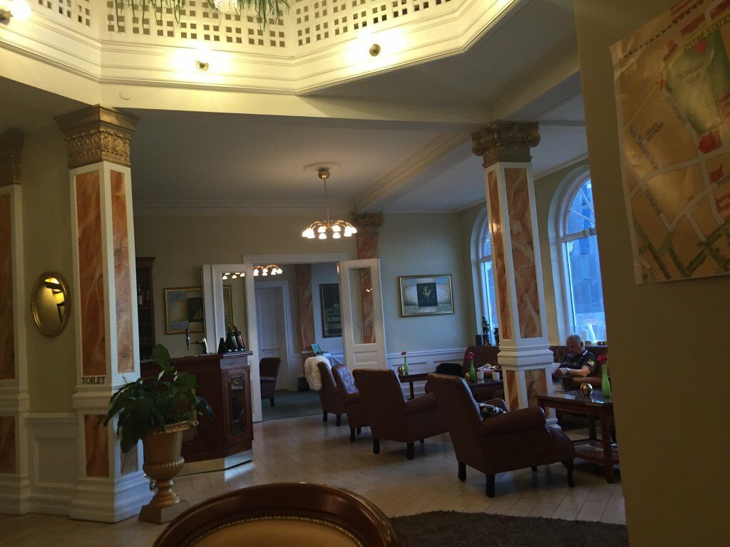 Milling Plaza Hotel